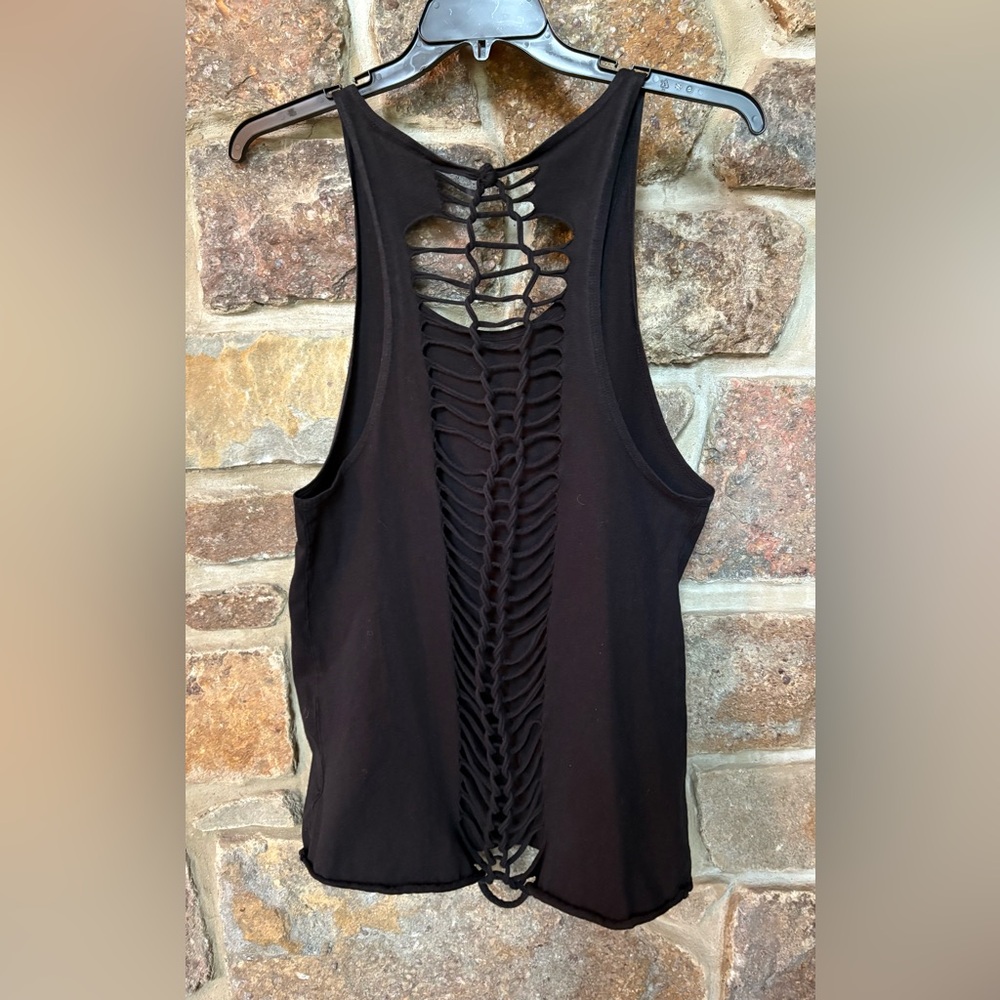 TRULY MADLY DEEPLY LONG RAG RIPPED OPEN BACK SHIRT - Picture 4 of 5